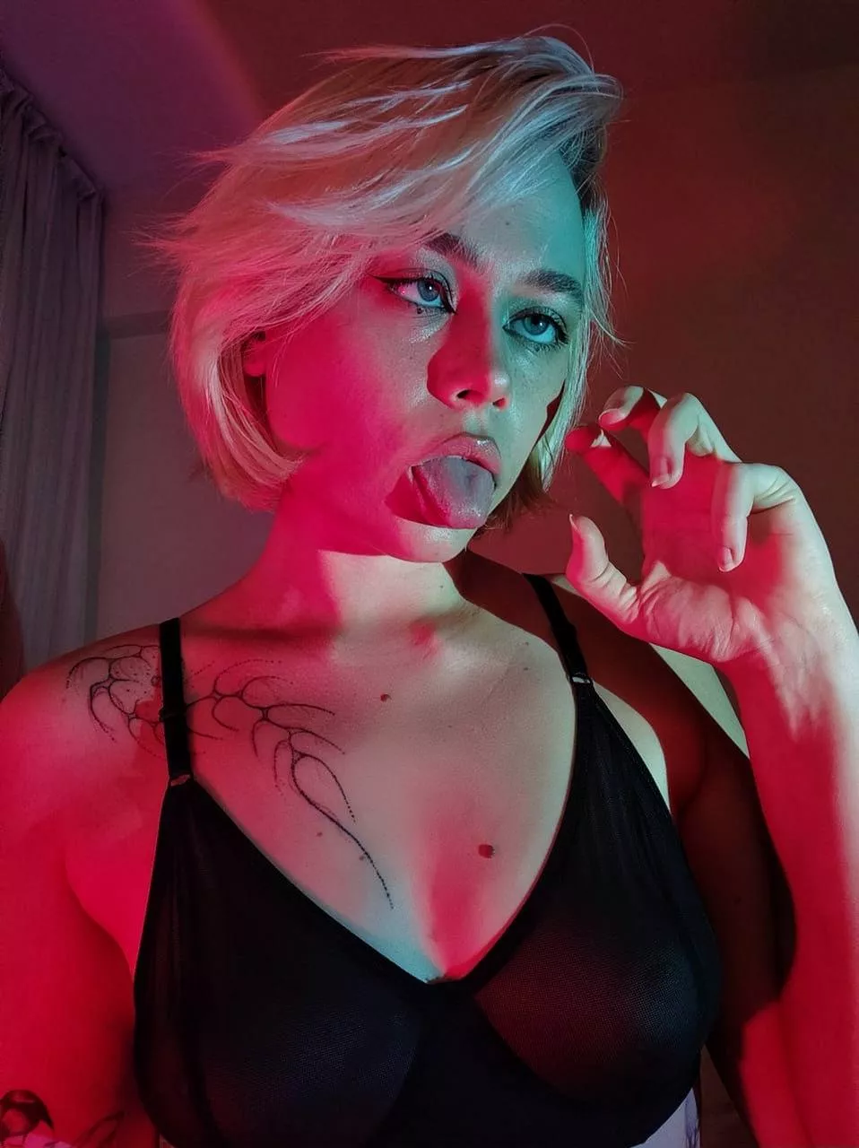 My tiny mouth wants cock