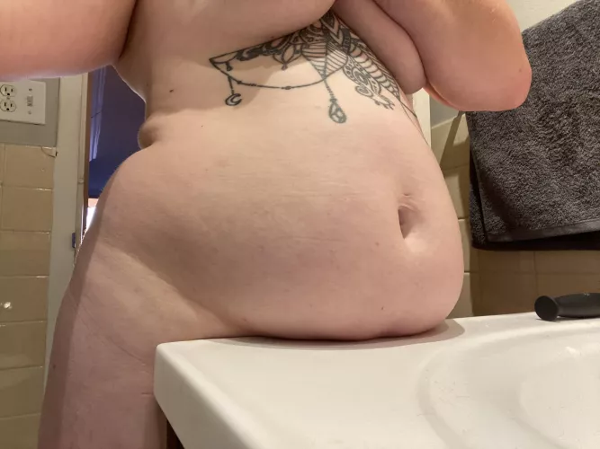 Nice and full 🤰🏼