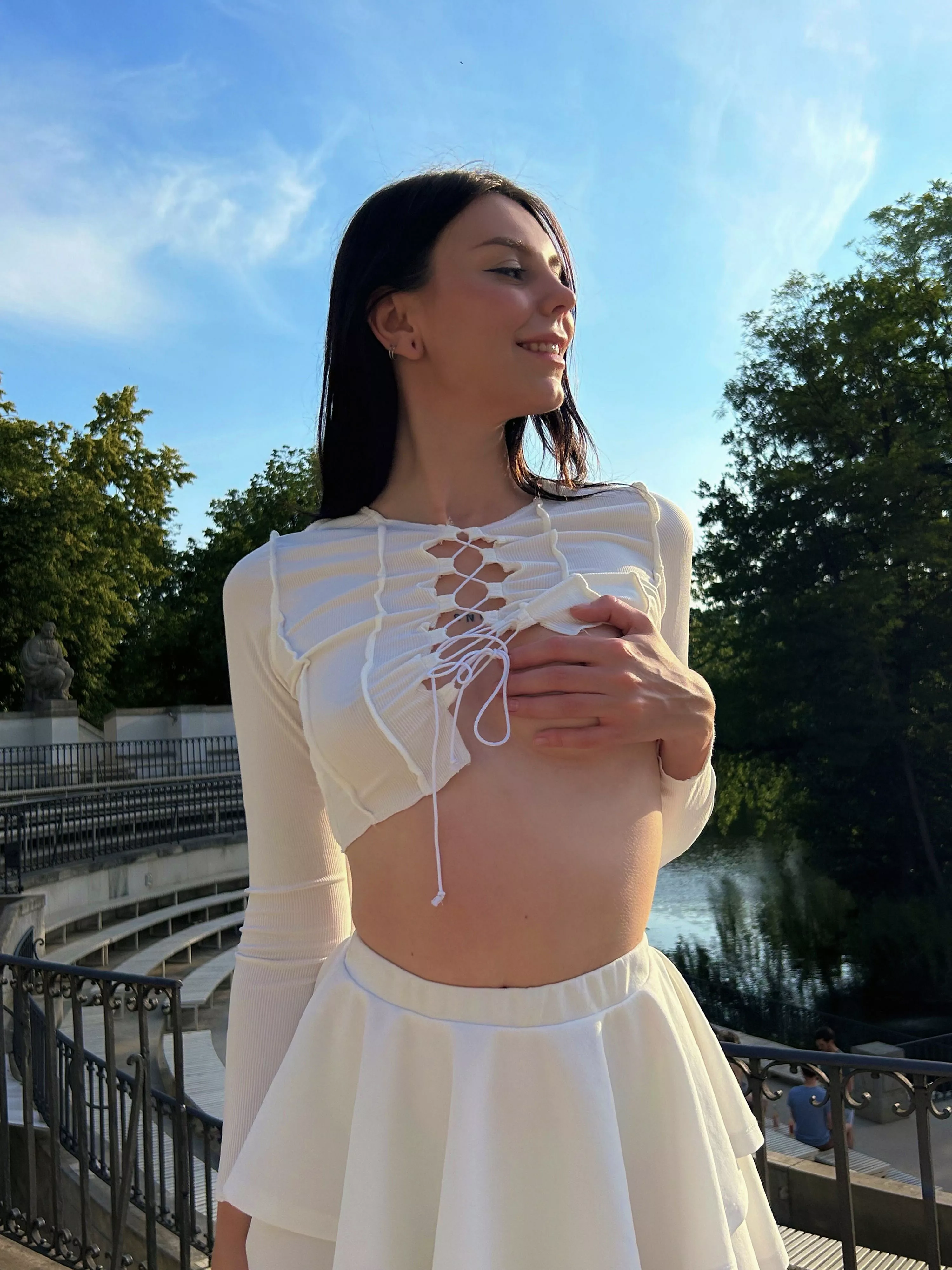 Out of competition ?