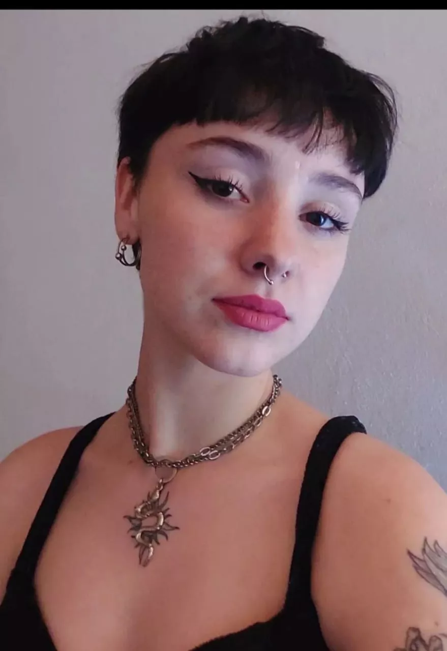 So you like short haired chicks?