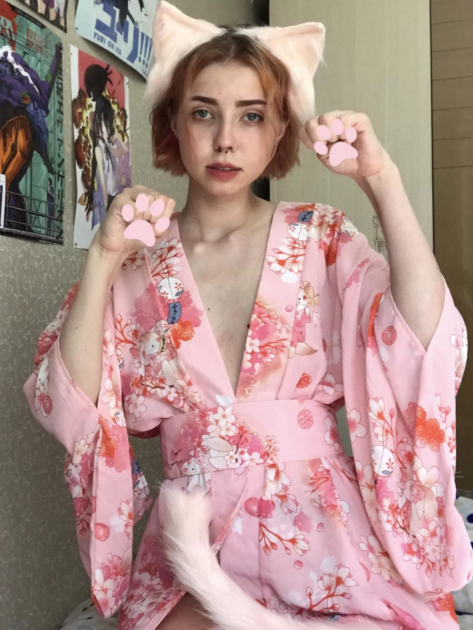 Stroke my ear and I’ll purr especially for you~