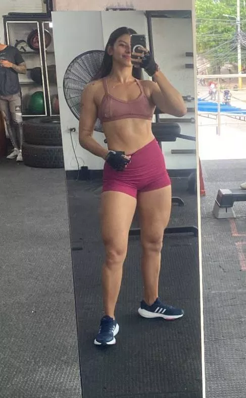 Thighs that turn heads.. do you agree?