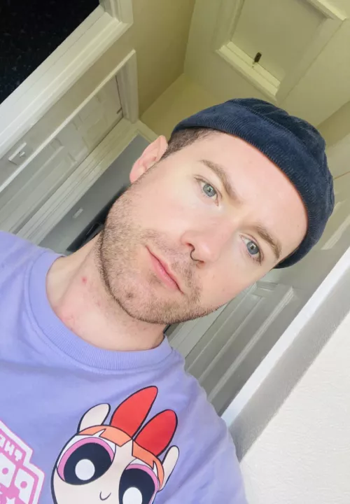 Trying to distract myself playing Pokémon and I need some Scarlet exclusives to complete the dex, can anyone help?