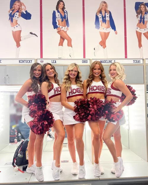 Which college cheerleader are you picking? [5]