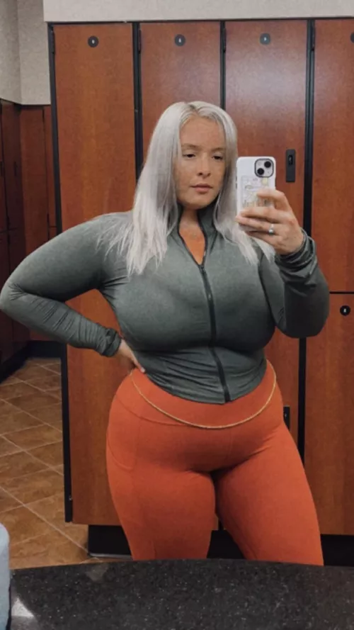 BUSTYing out the seems