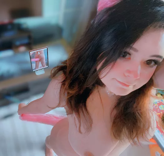 Can I leave my tail in while we fuck?