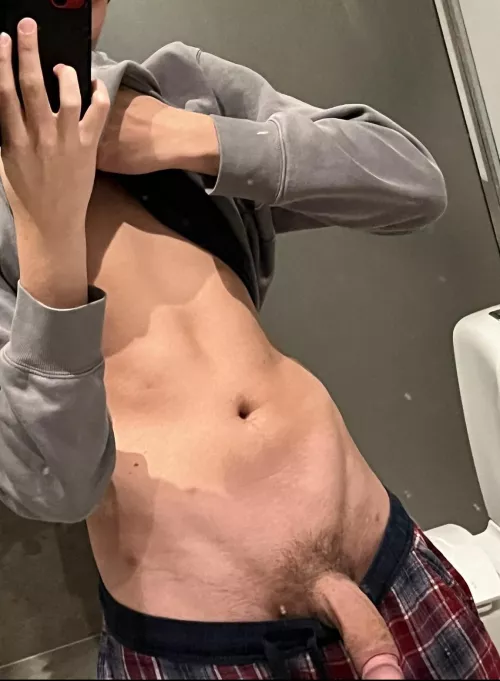 Do you like 18yo Swedish Twinks😘