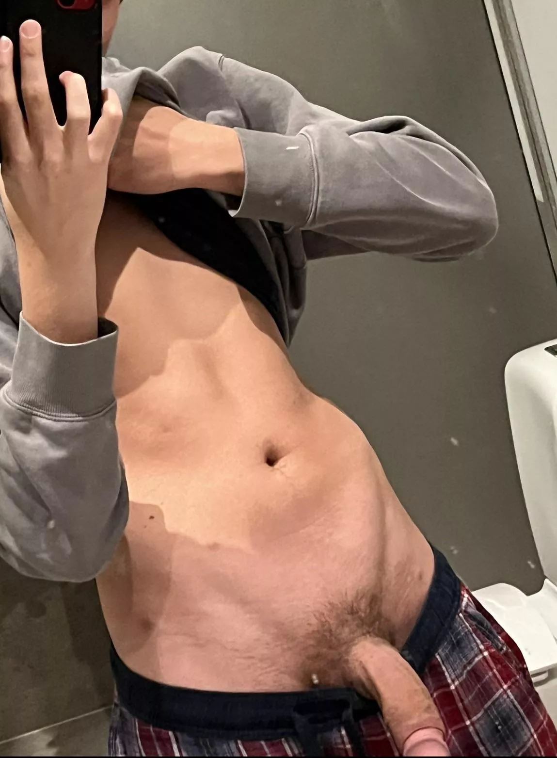 Do you like 18yo Swedish Twinks😘