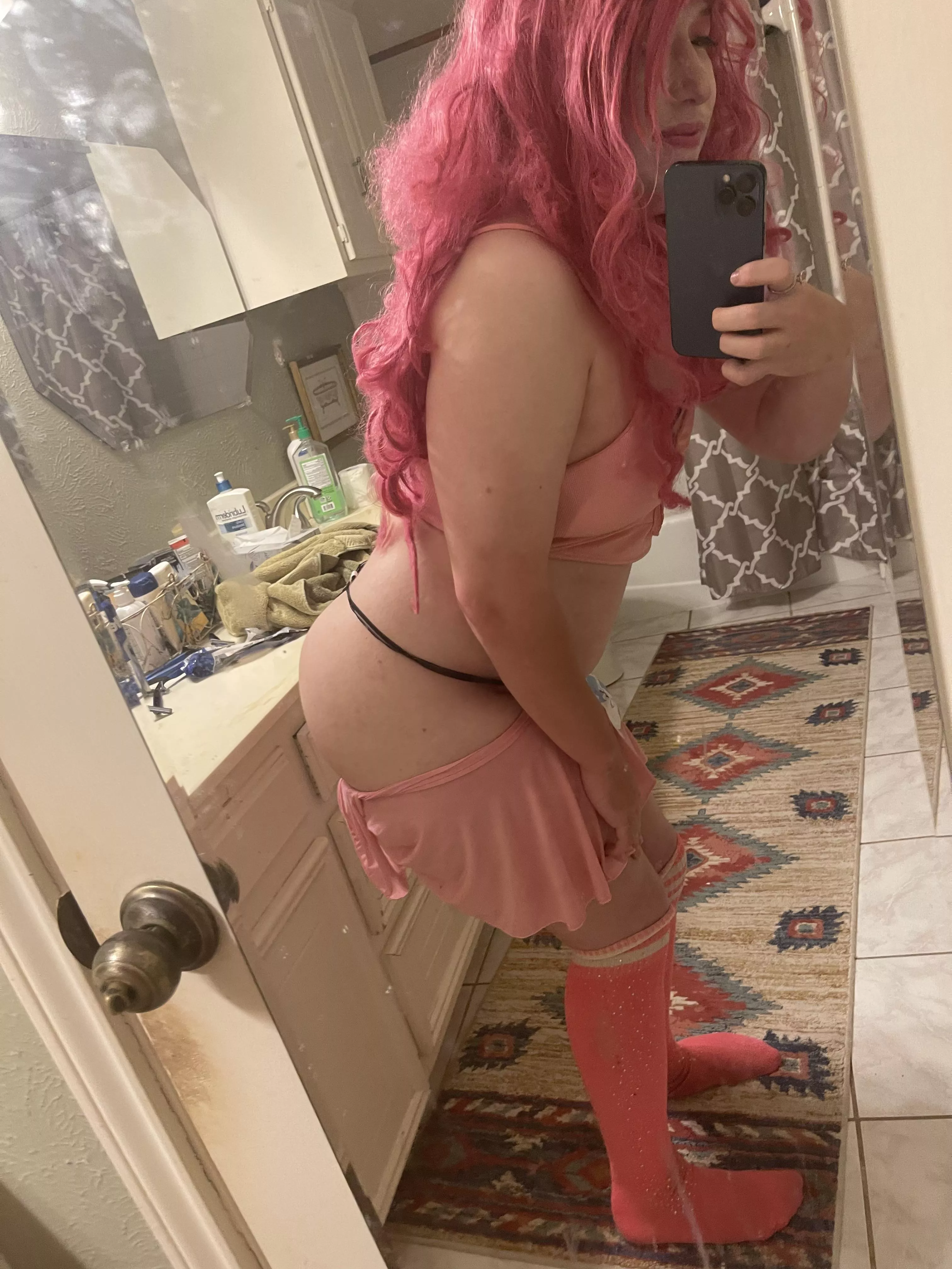 I love throwing it back. Working on my arch hehe