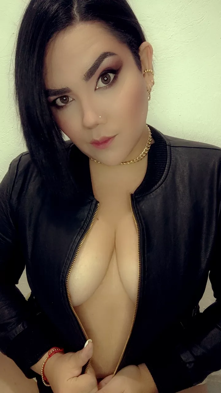 I've always been a bad girl. Do you like to behave badly?