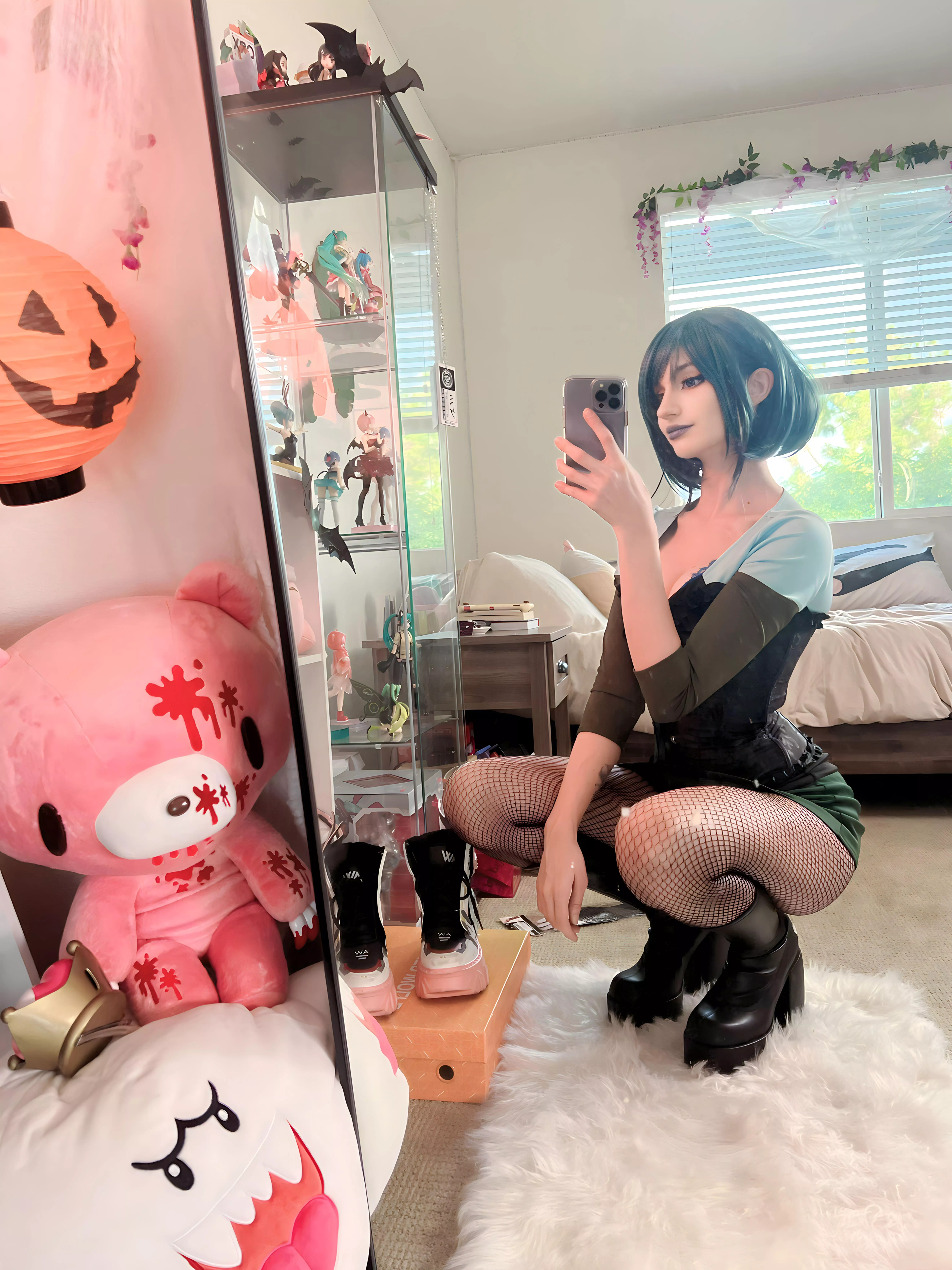 More Gwen from TDI by Amiiinuu since you enjoyed the first pic so much hehe