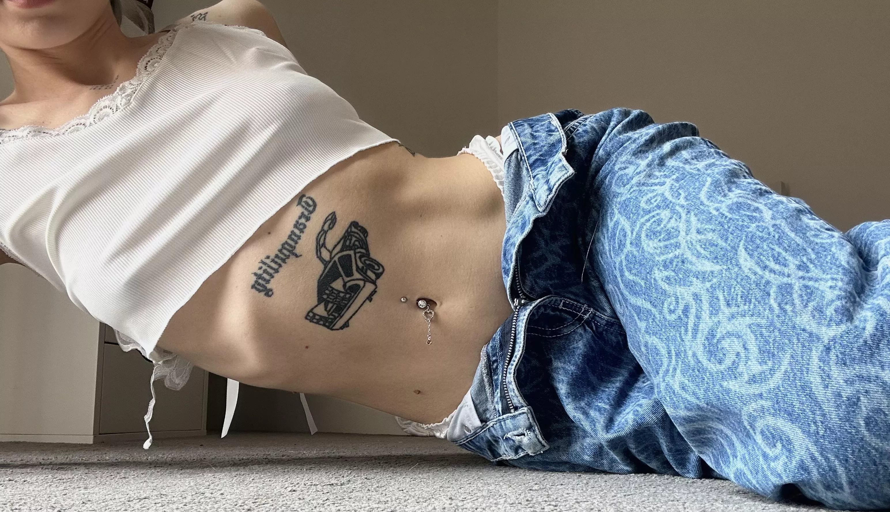 my belly needs to be touched 🩵