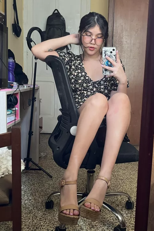 My heels for today 🤍