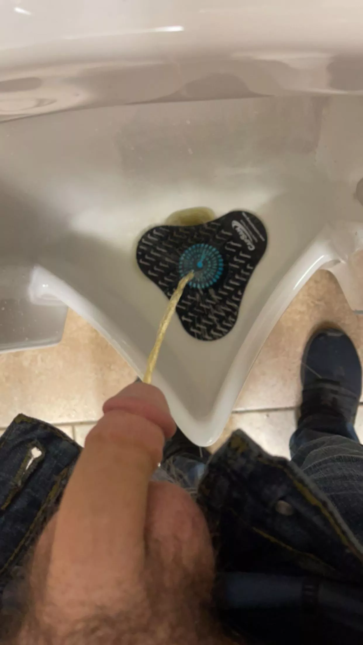 Someone said they wanted to see me piss, would you be my urinal?