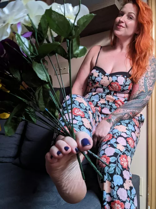 The New Way To Present Flowers 😋