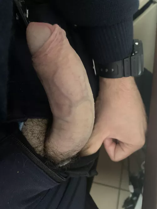 Tighten at the office 🇫🇷