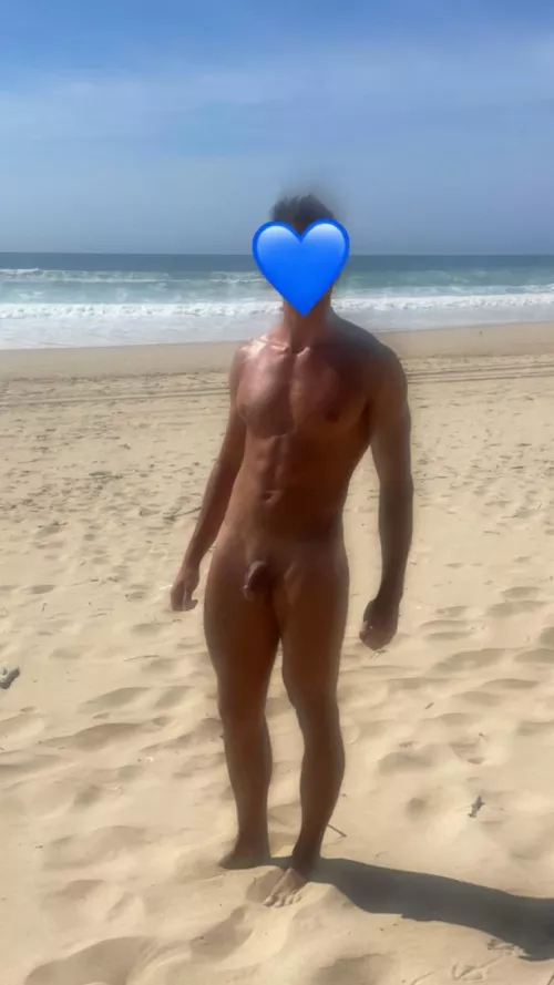 What a beautiful summer day. ☀️ The sun-oil got on my camera lens. sorry for that 😇