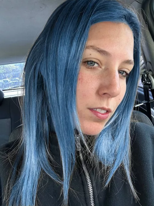 What's nicer, my eyes or my hair?