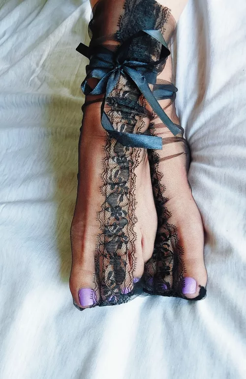 Who wants to open their gift first?