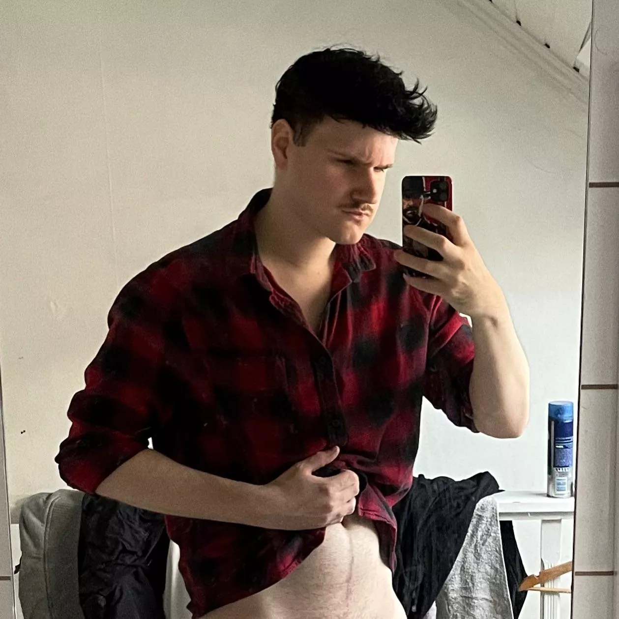 You guys liking the moustache?😘