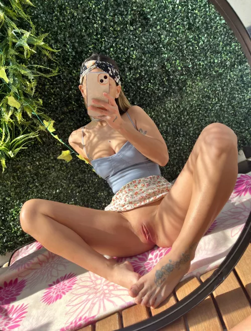 You want to see something sweet and wet there between my legs