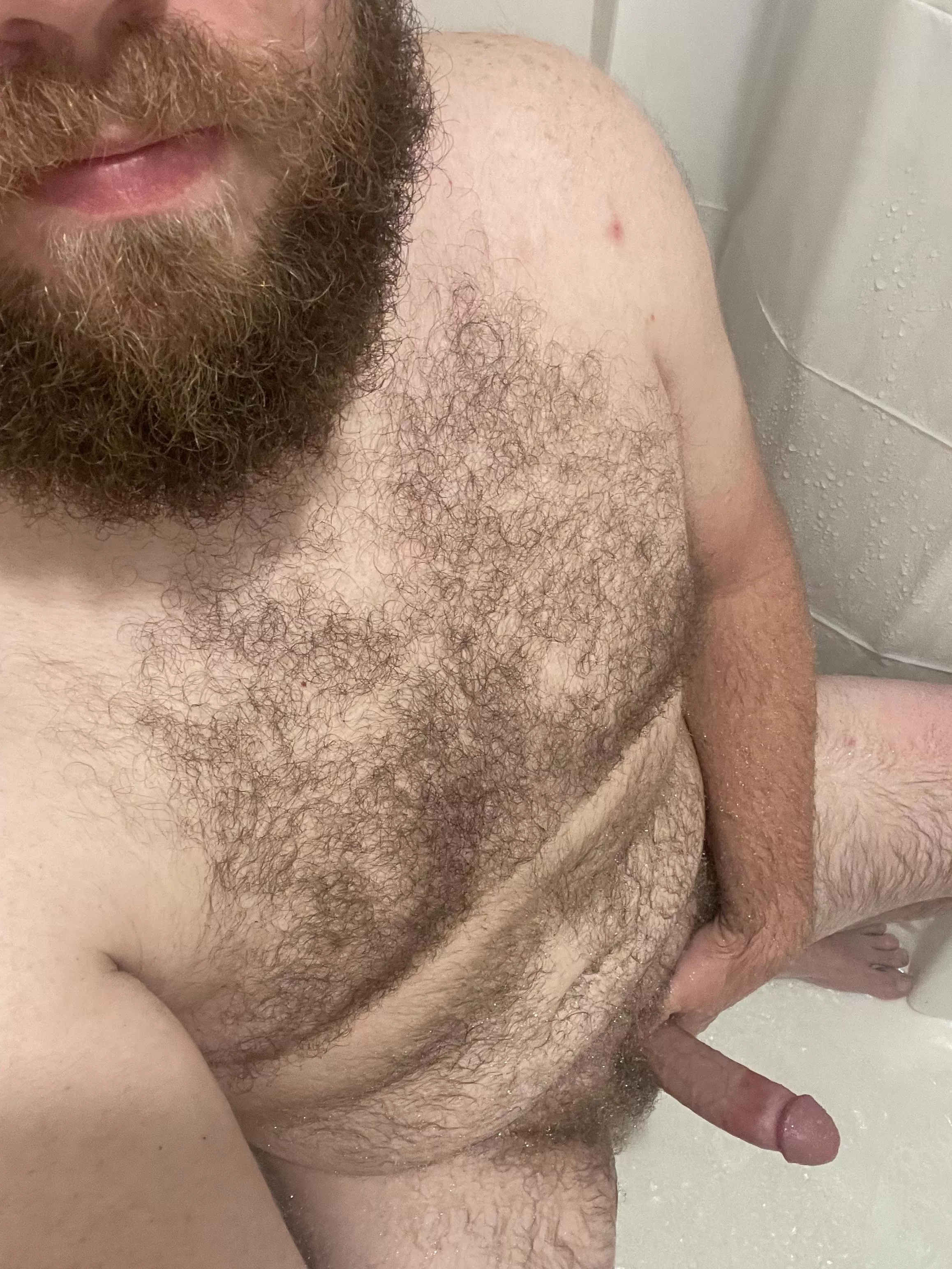 33M love a nice hot shower. Who wants to join?