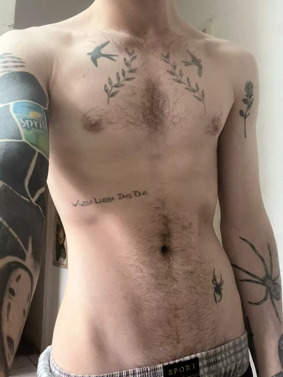 Fluffy stomach hairs are coming back