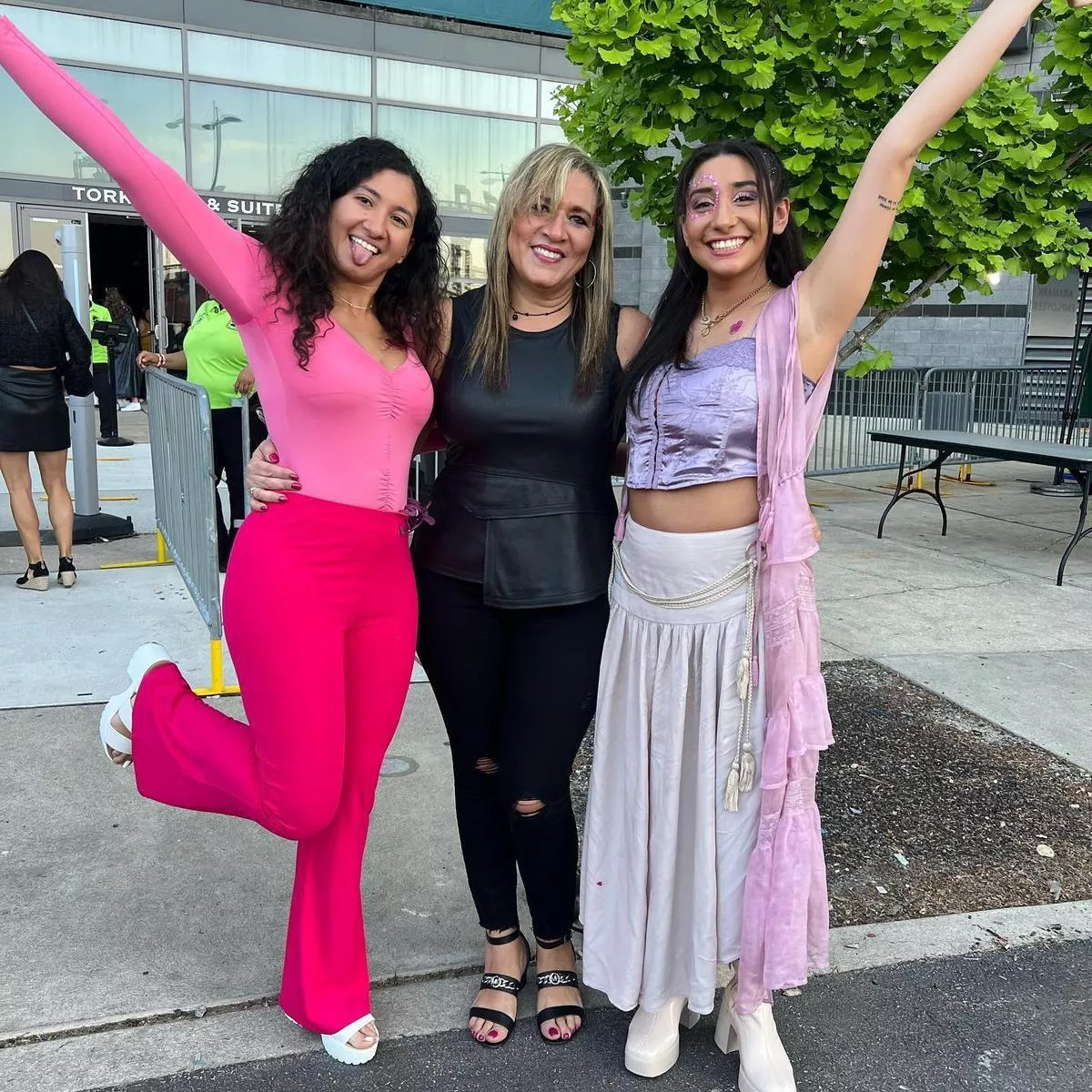 Mom and daughters