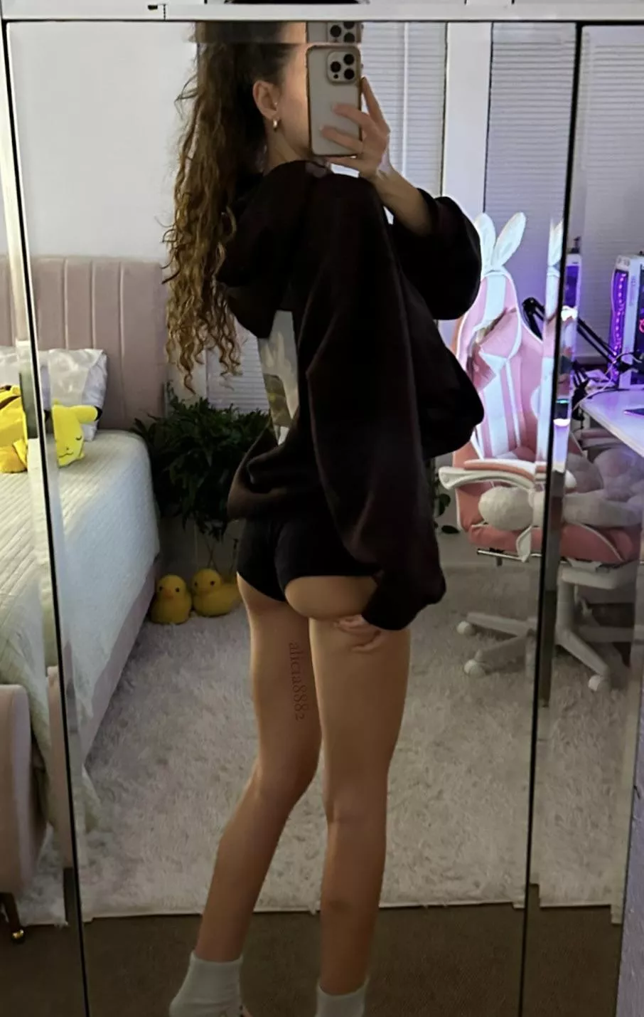 perfect bubble but to grab while you fuck me