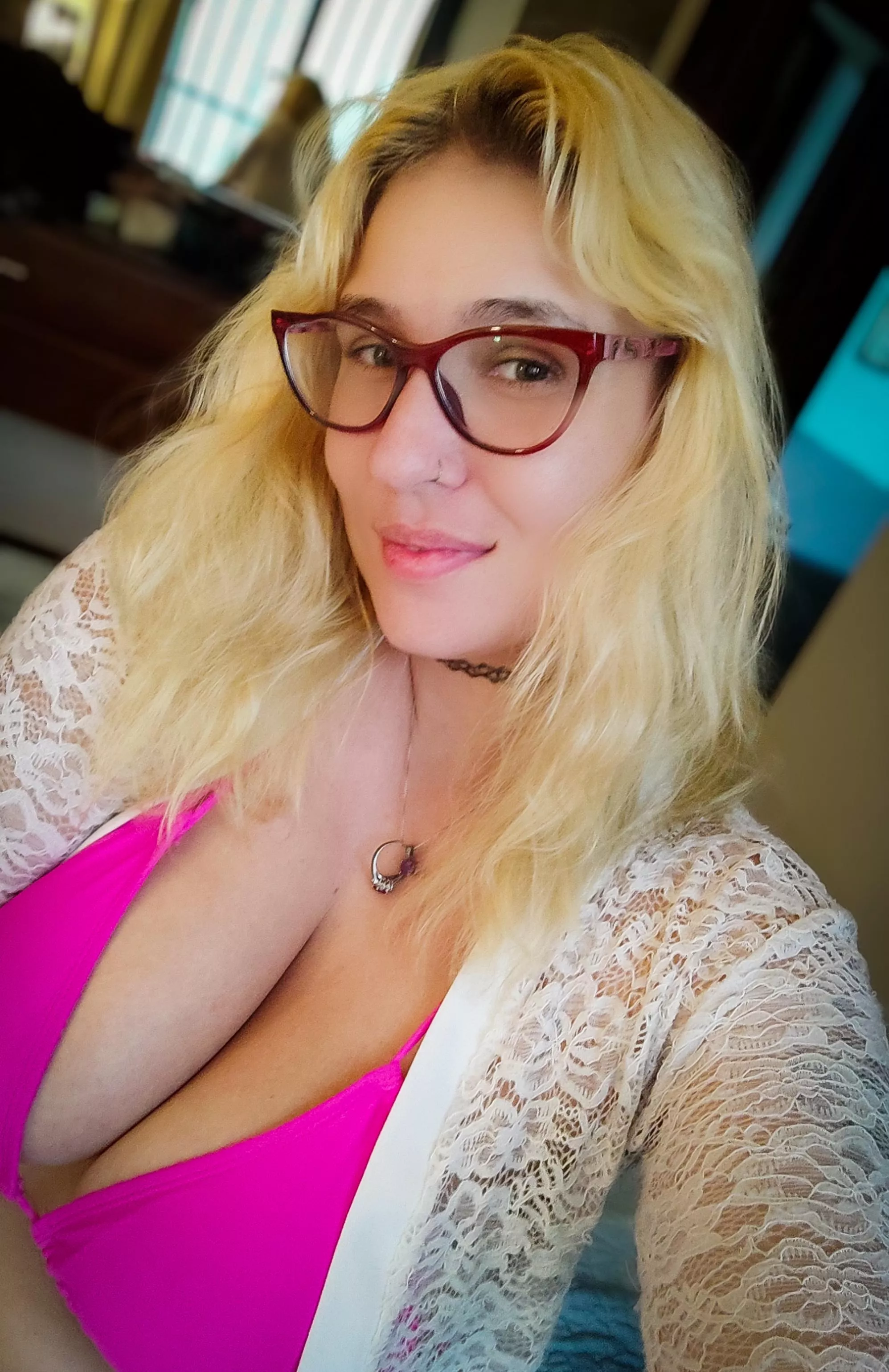 pink nips pink lips