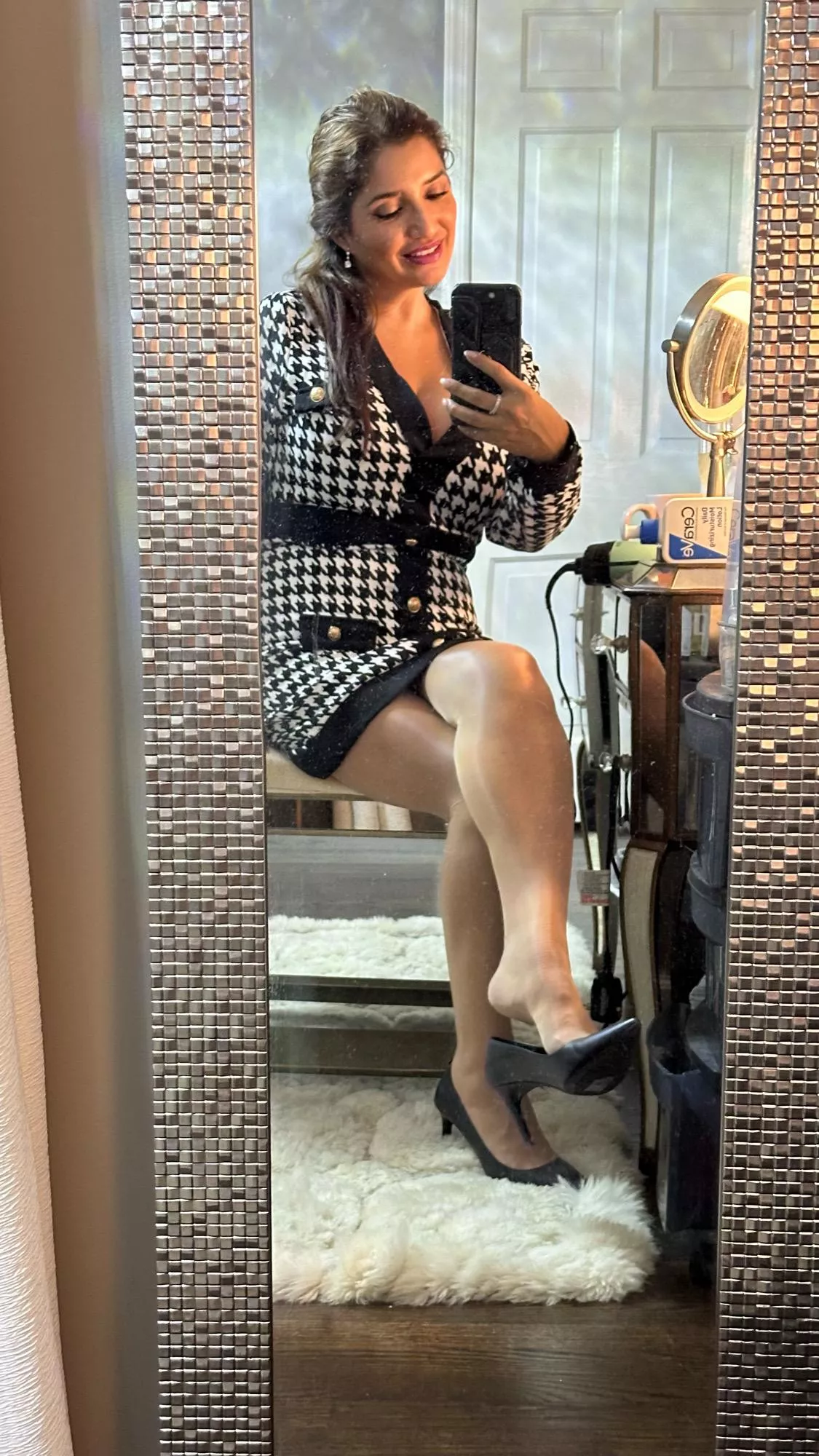 Shiny tights outfit