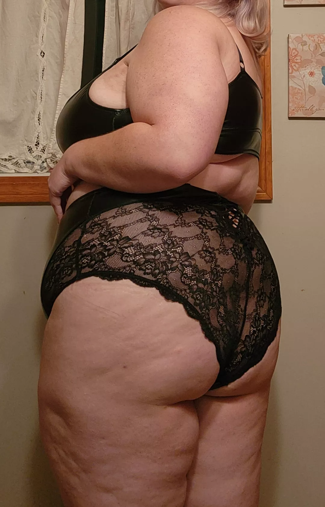 Usually I focus on the front but(t)