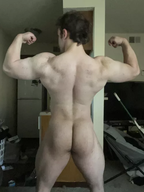 Wanna spot me or spank