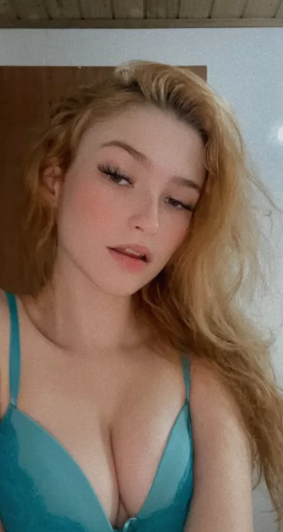 What's the first word that comes to mind when you see my tits?