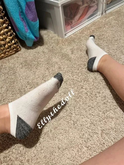 White ankle socks 🥵