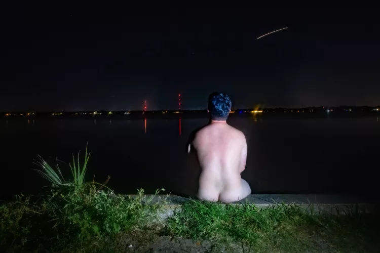 An oldie but goodie but it always reminds me to take that one extra picture every time. Because, you just never know 🌠💫