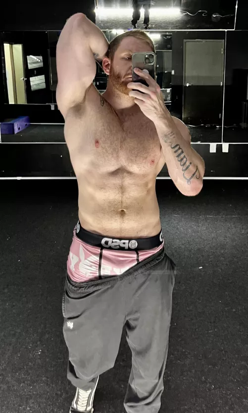 Come workout with me 😏