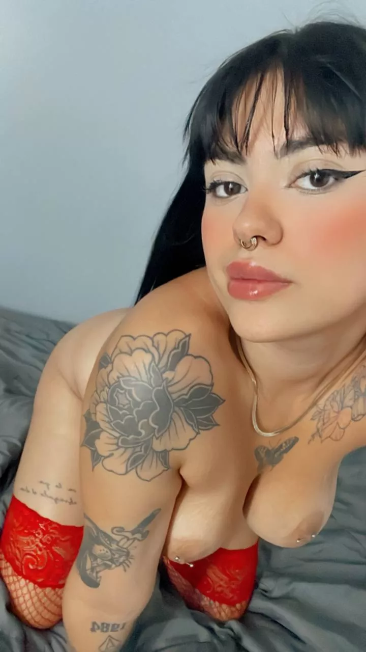 getting my holes ready for us tonight 💙