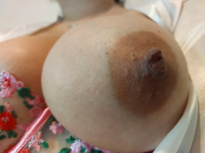I hope you like the big areolas ! 😘