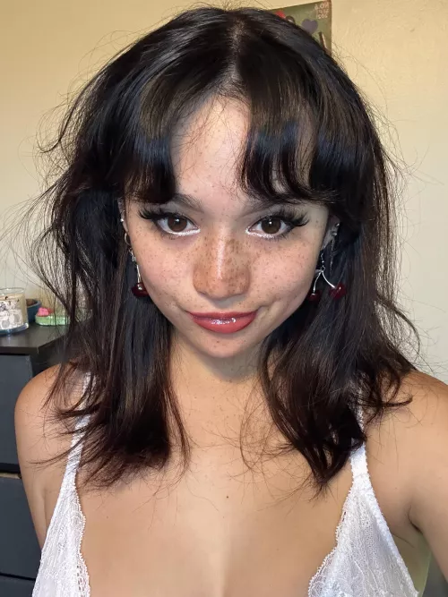 If you love freckles, i'll date you.