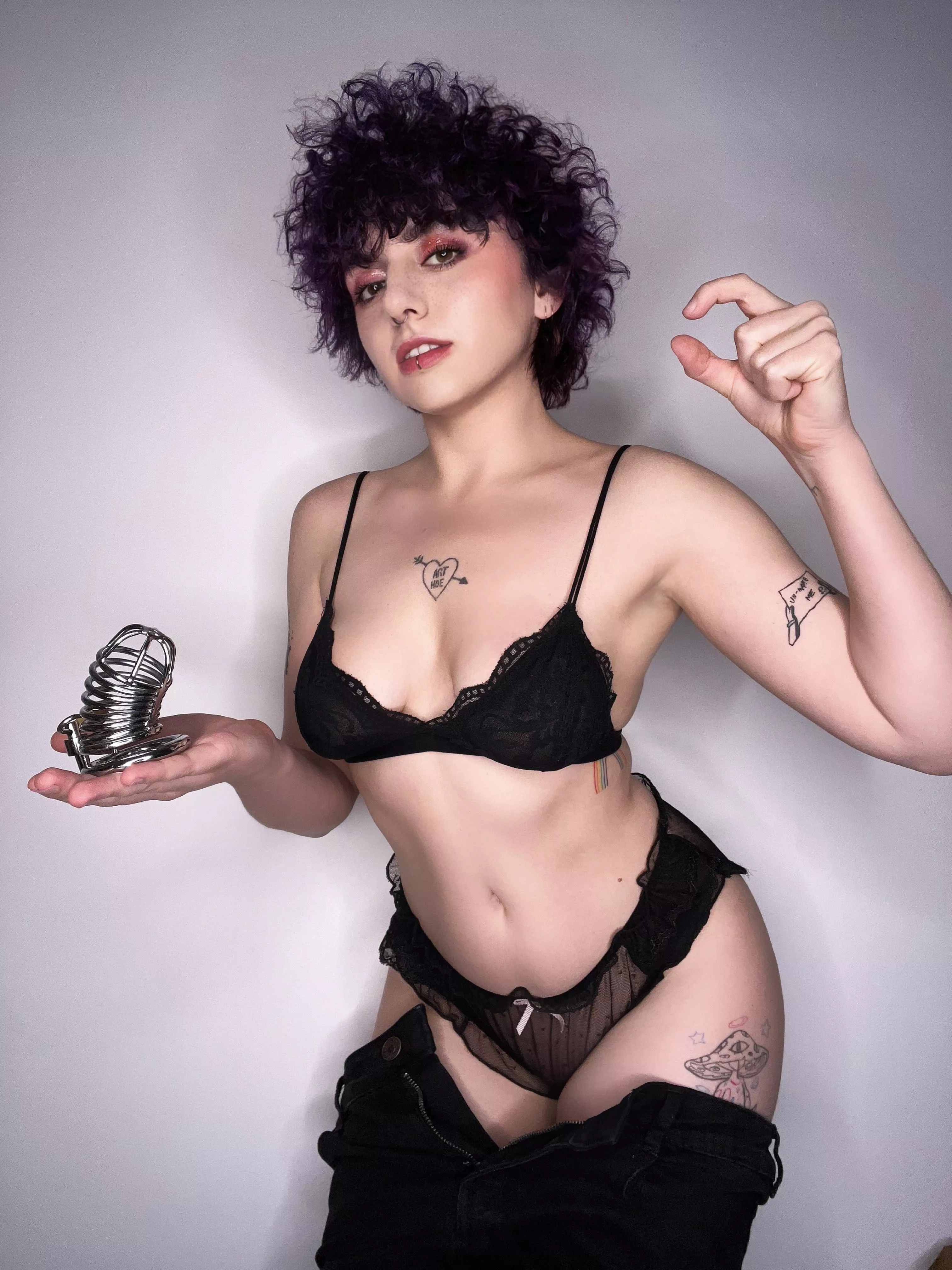 Is this cage too big for you beta boi?