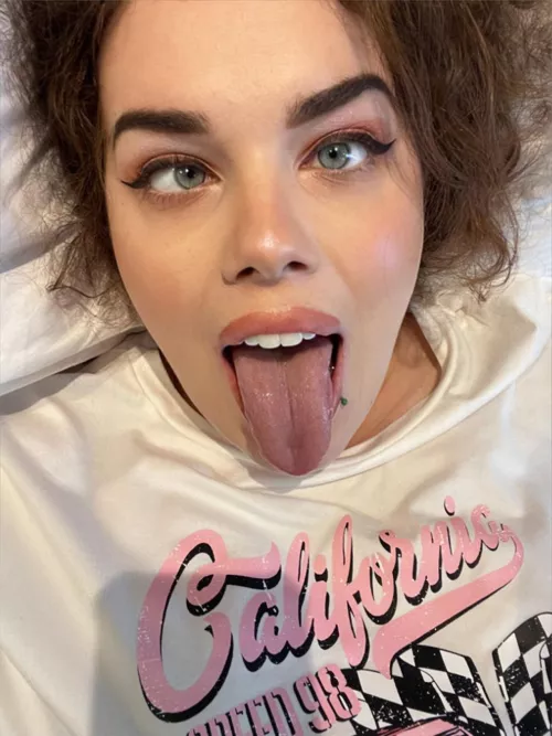 Join me in my bed...