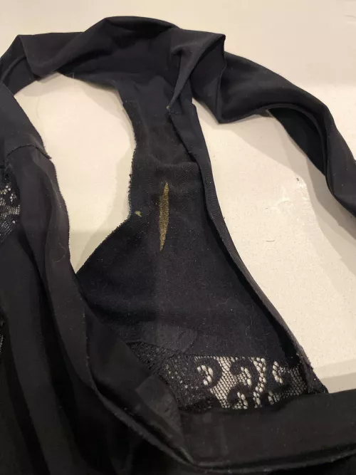 Long shift stain shows up perfectly