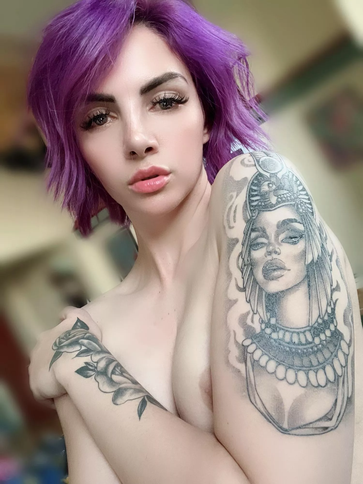 on my queen shit 👑 come be the king 🤴