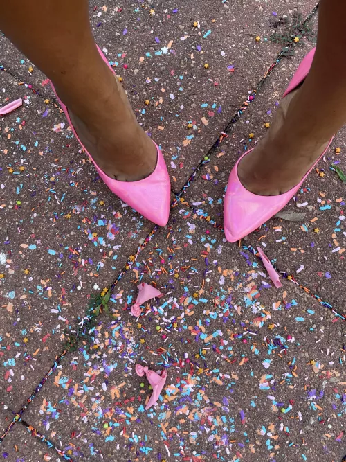Pink pumps