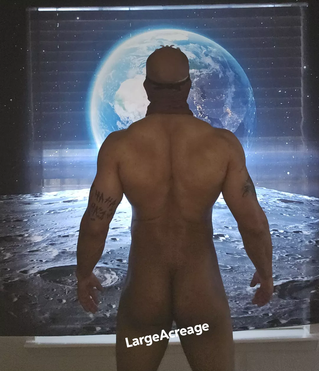 Smack that, oh-oh-oh-oh-oh