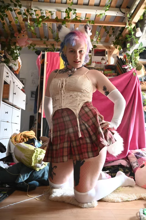 The dirty wolf Dotty appeared in front of you, do you accept to pleasure her ;3