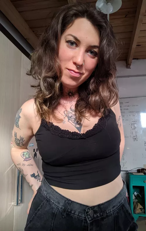 This top has maaaany years but I still love it so much f32