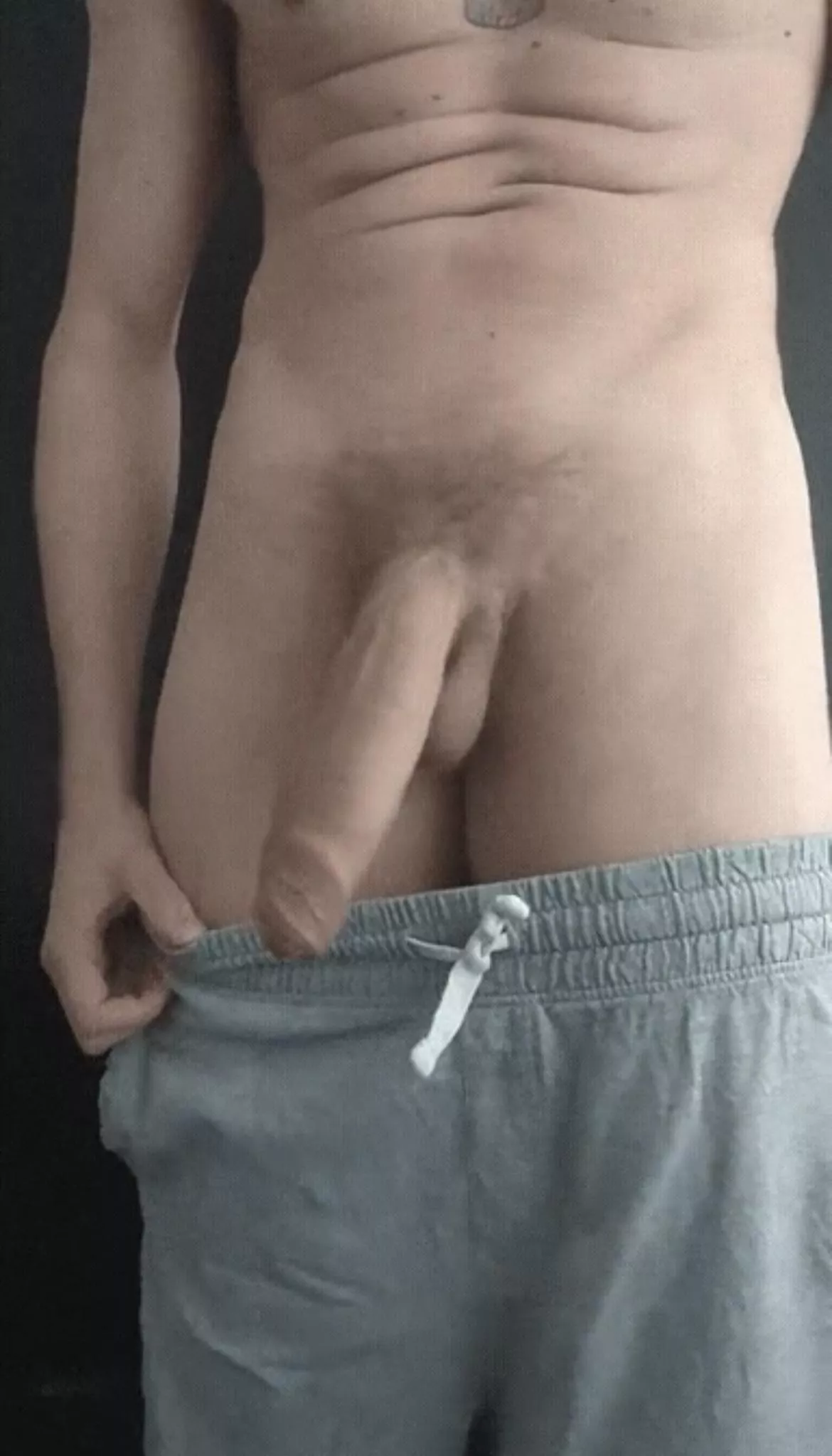 Upvote if my semi is bigger than u Pm me to bet for gfs nudes Upvote if my semi is bigger than u Pm me to bet for gfs nudes