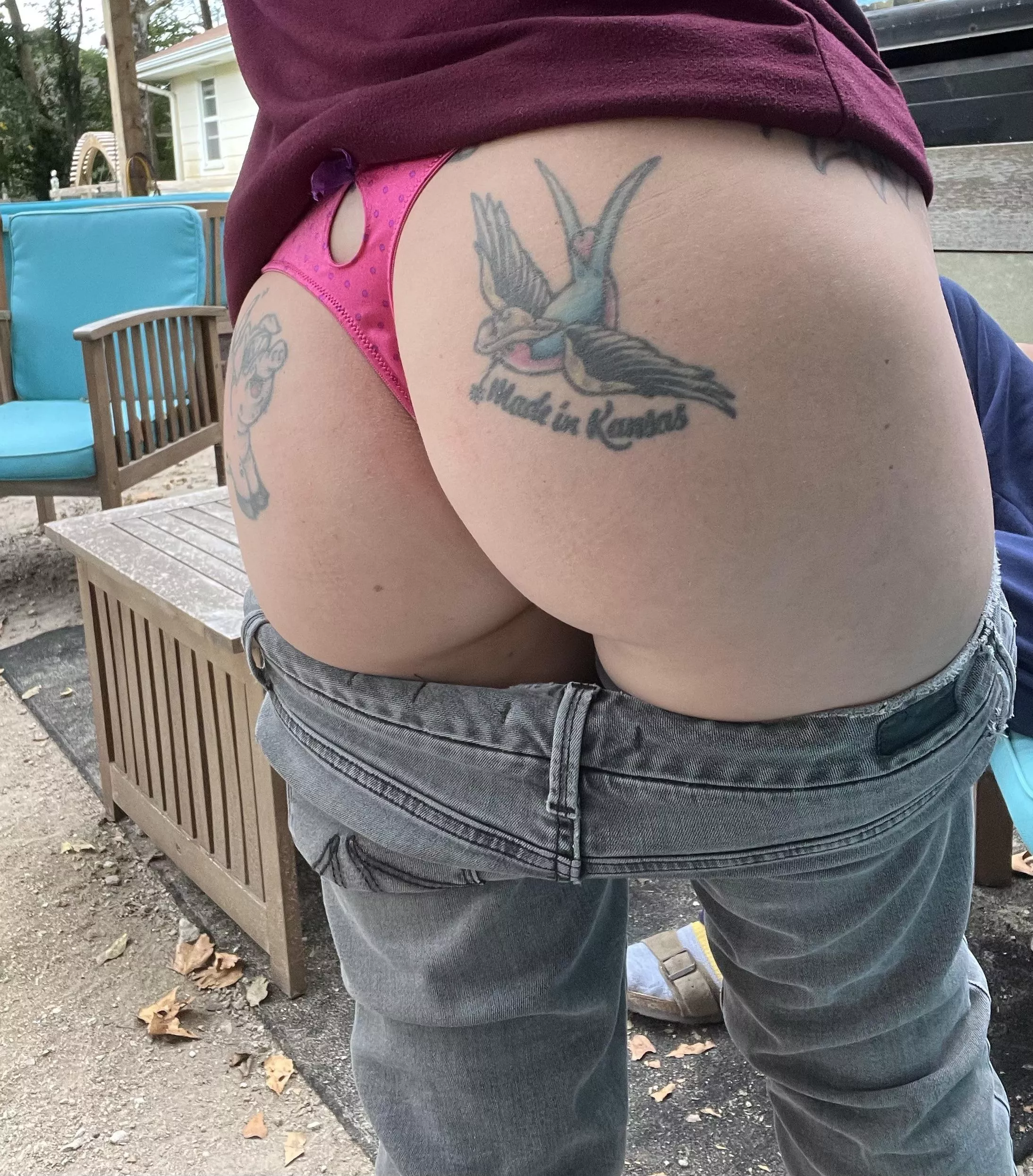 You can see how tight my jeans are today. 40f.